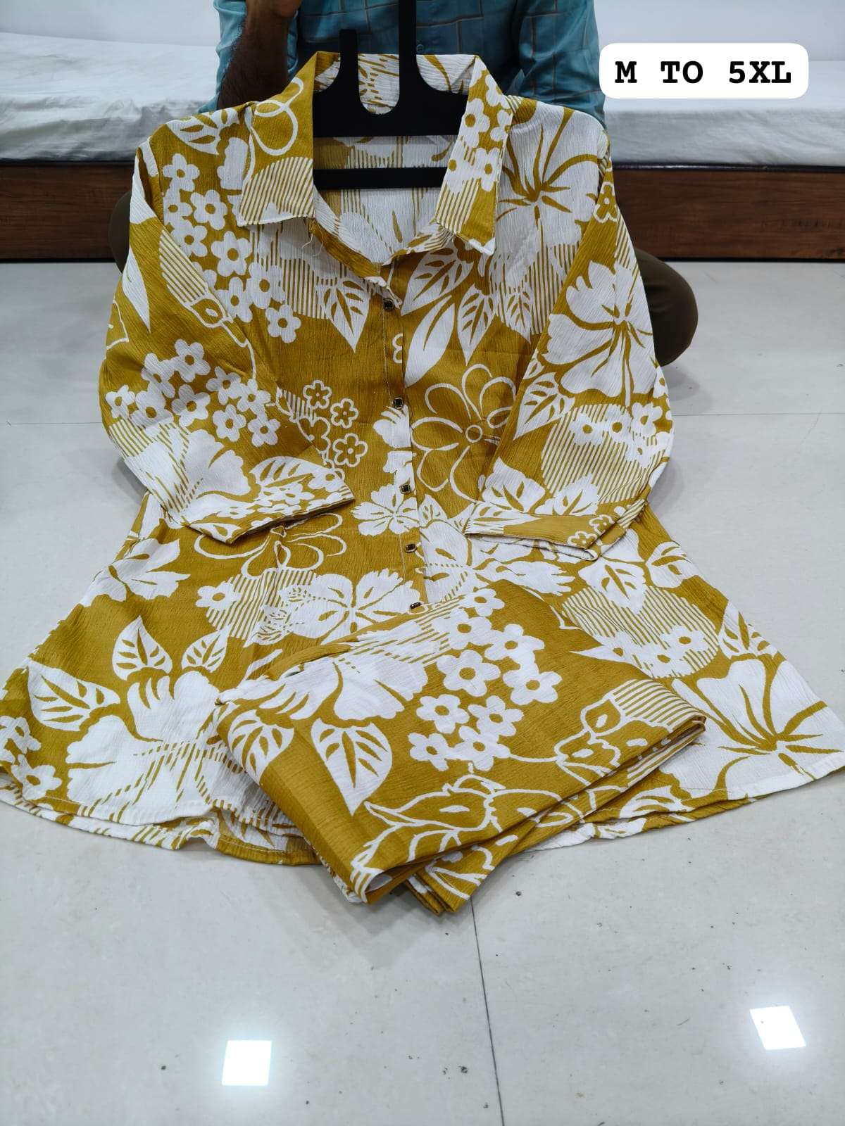 BOUTIQUE QUALITY CRUSH FANCY CORD SET FOR GIRL DAILY SIMPLE WEAR SURAT